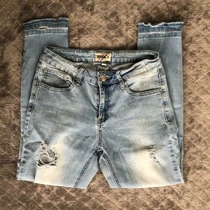 Medium Blue Cropped Denim Blvd Skinny Jean!